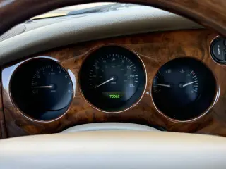 1998 Jaguar XK8