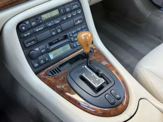 1998 Jaguar XK8