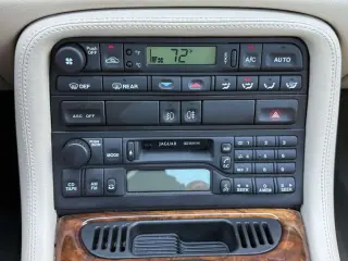 1998 Jaguar XK8