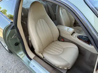 1998 Jaguar XK8