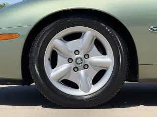 1998 Jaguar XK8