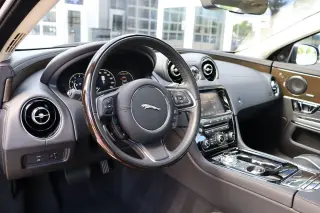 2019 Jaguar XJ