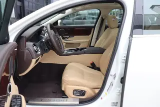 2014 Jaguar XJ