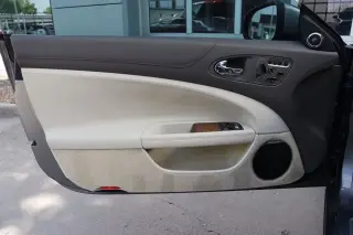 2010 Jaguar XKR