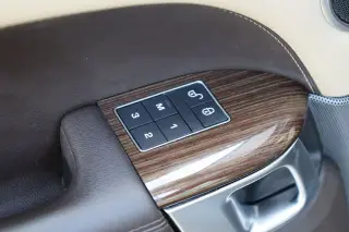 2020 Land Rover Range Rover Sport SE