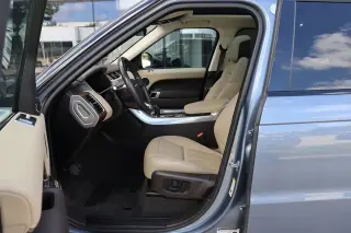 2020 Land Rover Range Rover Sport SE