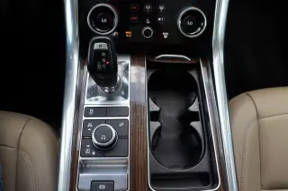 2020 Land Rover Range Rover Sport SE