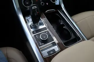 2020 Land Rover Range Rover Sport SE