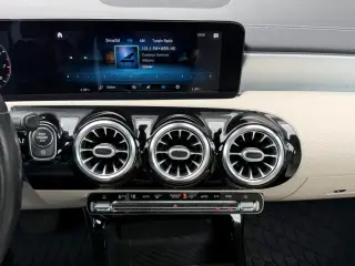 2021 Mercedes-Benz CLA 250