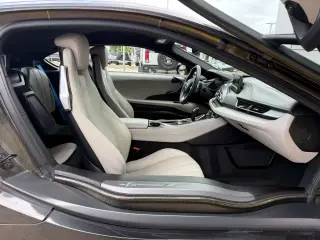 2015 BMW i8