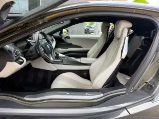 2015 BMW i8
