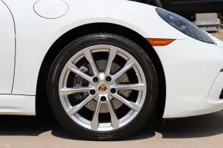 2019 Porsche 718 Cayman