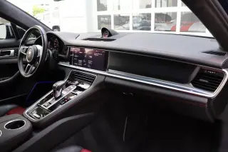 2020 Porsche Panamera GTS