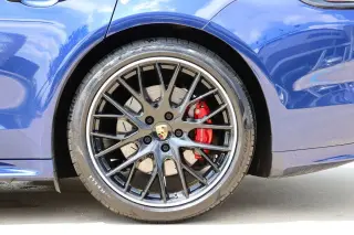 2020 Porsche Panamera GTS