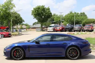 2020 Porsche Panamera GTS
