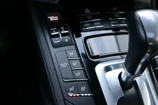 2018 Porsche Cayenne Platinum Edition
