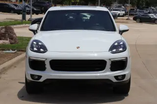 2018 Porsche Cayenne Platinum Edition