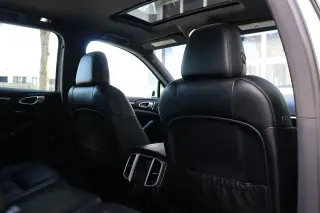 2018 Porsche Cayenne Platinum Edition