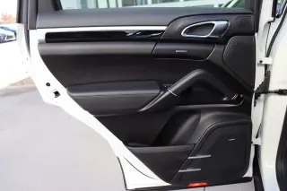 2018 Porsche Cayenne Platinum Edition
