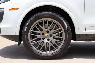 2018 Porsche Cayenne Platinum Edition