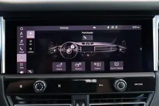 2023 Porsche Macan T