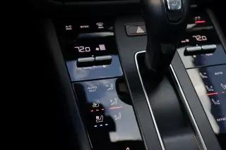 2023 Porsche Macan T