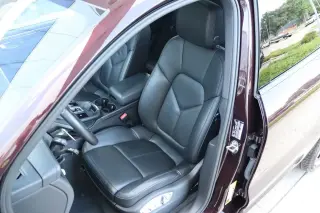 2023 Porsche Macan T