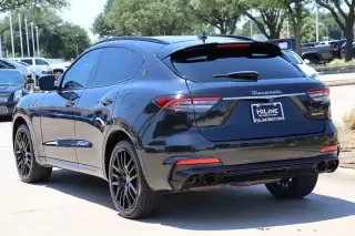 2022 Maserati Levante