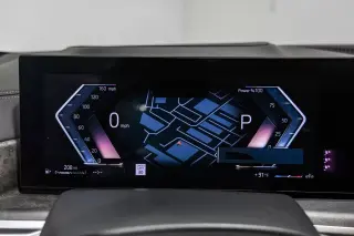 2023 BMW X7 M60i