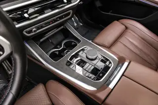 2023 BMW X7 M60i