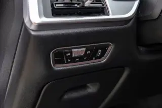 2023 BMW X7 M60i