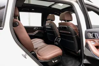 2023 BMW X7 M60i