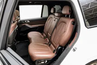 2023 BMW X7 M60i