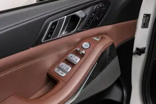 2023 BMW X7 M60i