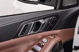 2023 BMW X7 M60i