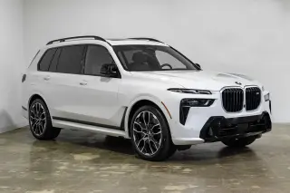 2023 BMW X7 M60i