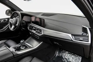 2021 BMW X5 M50i