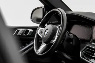 2021 BMW X5 M50i