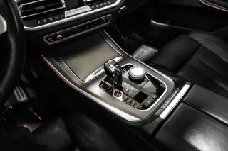 2021 BMW X5 M50i