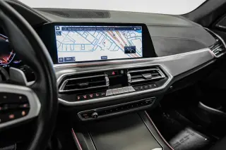 2021 BMW X5 M50i