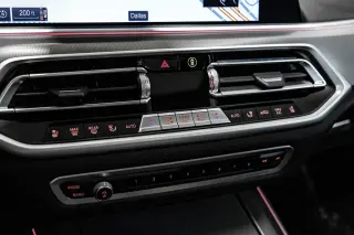 2021 BMW X5 M50i