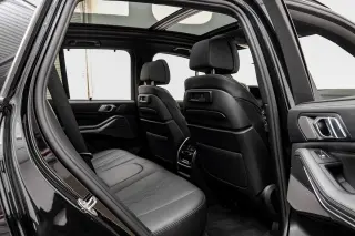 2021 BMW X5 M50i