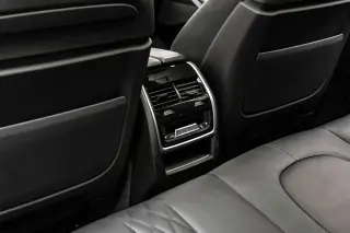 2021 BMW X5 M50i