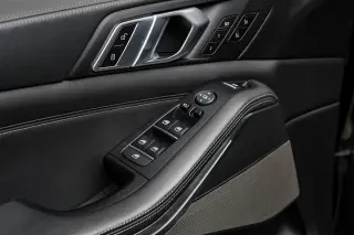 2021 BMW X5 M50i
