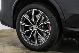 2021 BMW X5 M50i