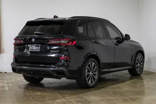 2021 BMW X5 M50i