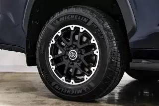 2023 Toyota Sequoia SR5 PREMIUM TRD OFF-ROAD