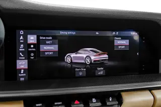 2020 Porsche 911 Carrera