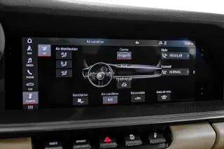 2020 Porsche 911 Carrera