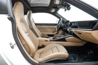2020 Porsche 911 Carrera